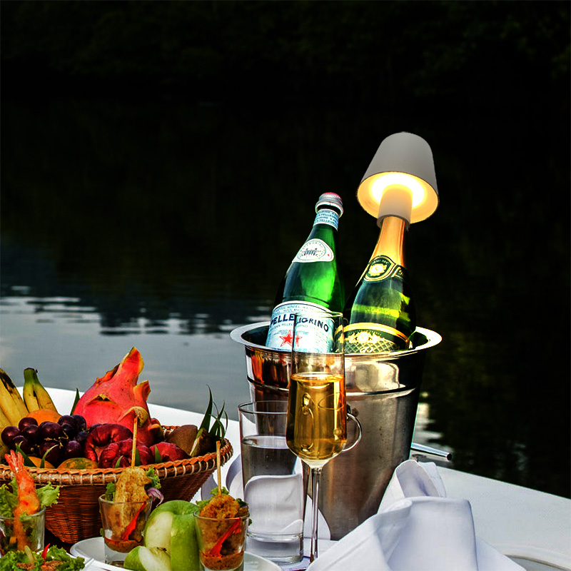 Décoration d'intérieur : Houss - Wine & Beer Quito avis et prix